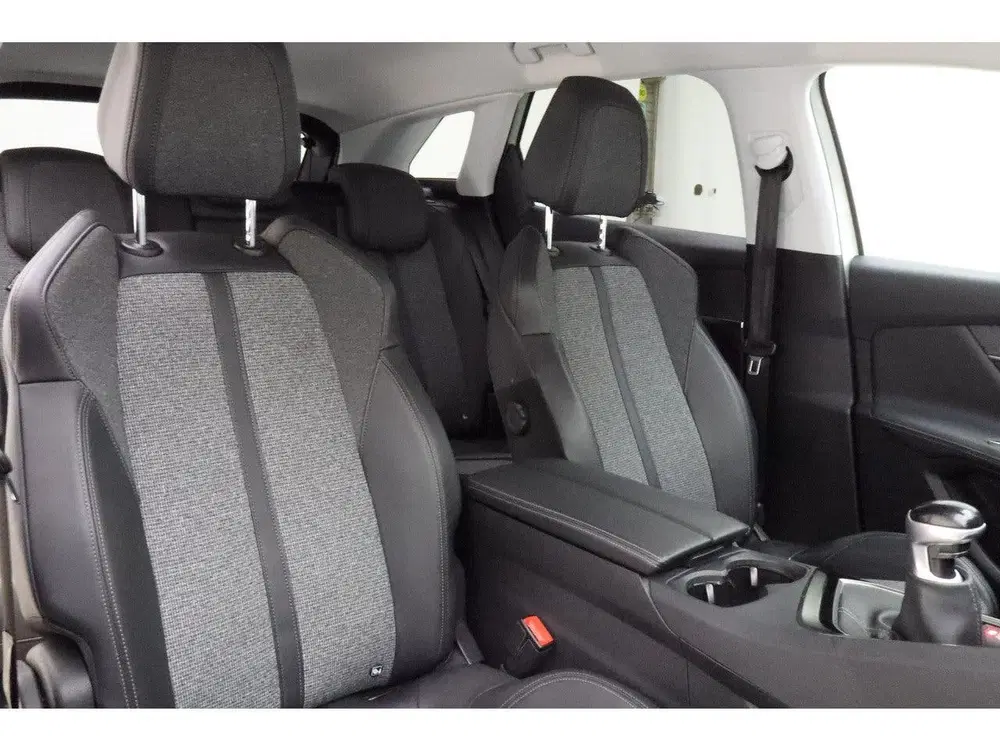 Peugeot 3008 1.2 PureTech Crossway 130 PK uit 2019, foto 10
