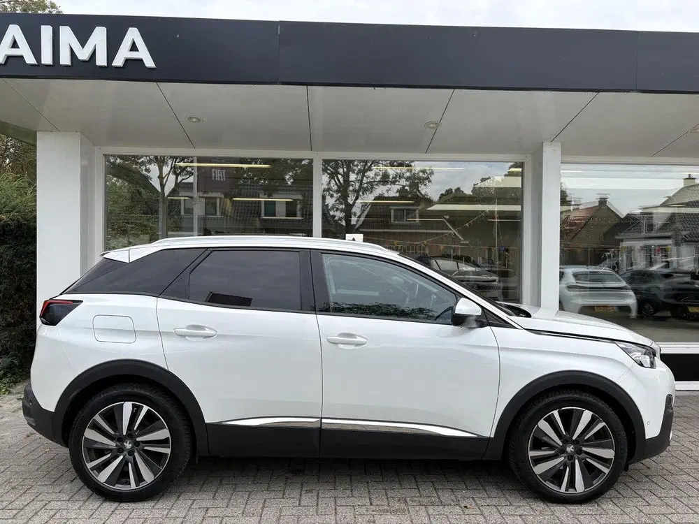Peugeot 3008 1.2T Automaat Allure Avantage uit 2020, foto 2