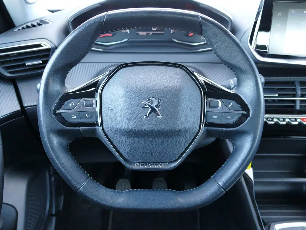 Peugeot 2008 1.2 PureTech Active Pack uit 2021, foto 10