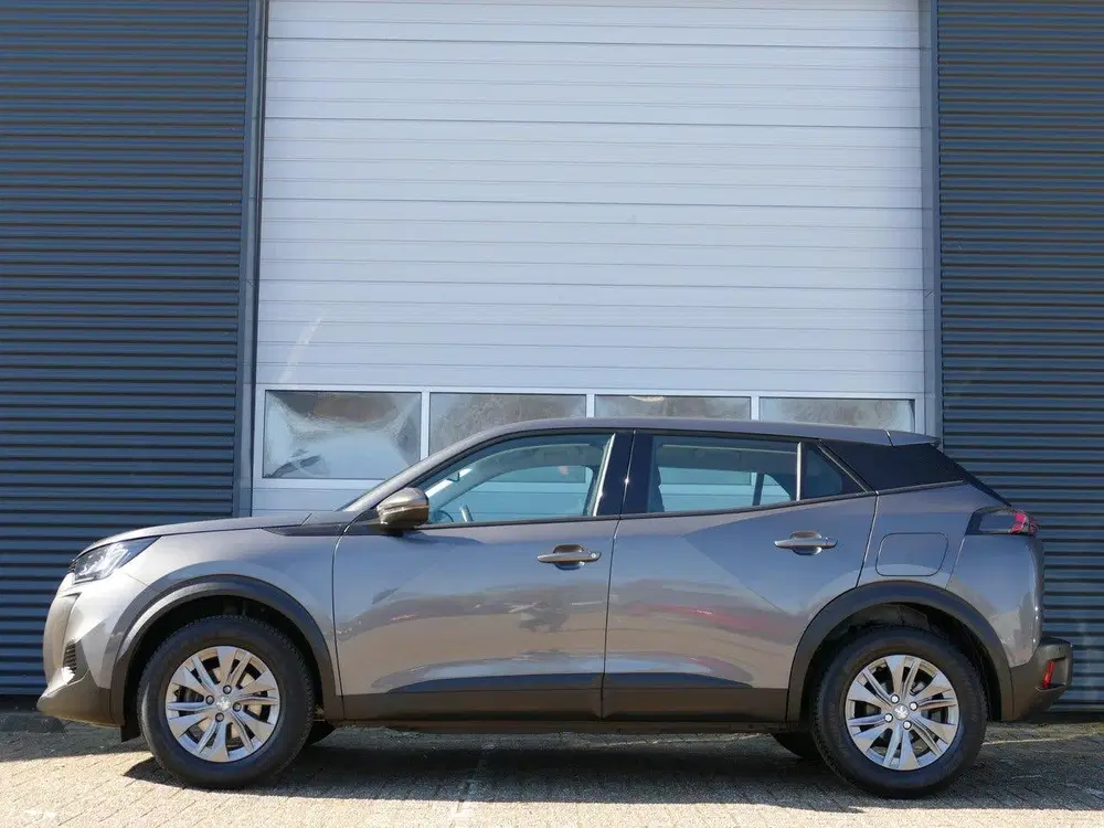 Peugeot 2008 1.2 PureTech Active Pack uit 2021, foto 3
