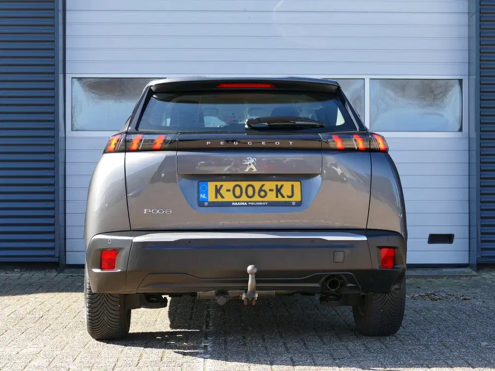Peugeot 2008 1.2 PureTech Active Pack uit 2021, foto 6