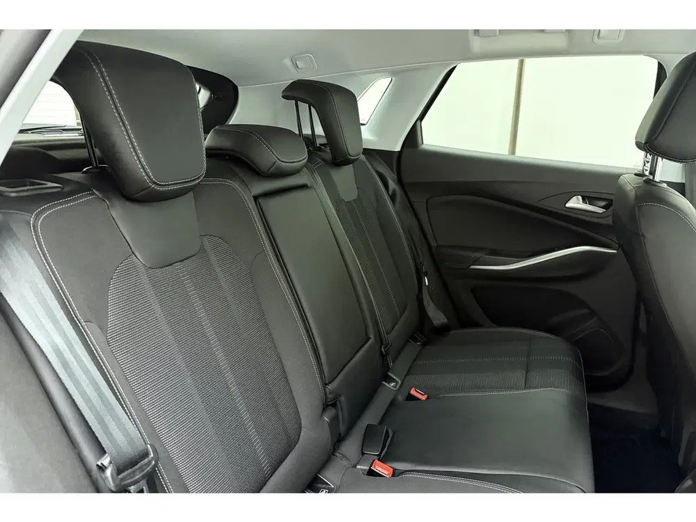 Opel Grandland 1.2 Turbo Level 3 uit 2023, foto 13