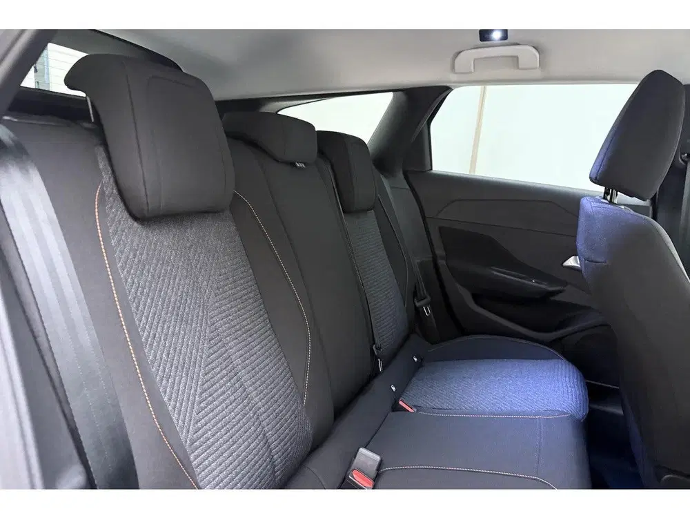 Peugeot 308 SW 1.2 Hybrid 145pk e-DCS6 Business uit 2026, foto 14