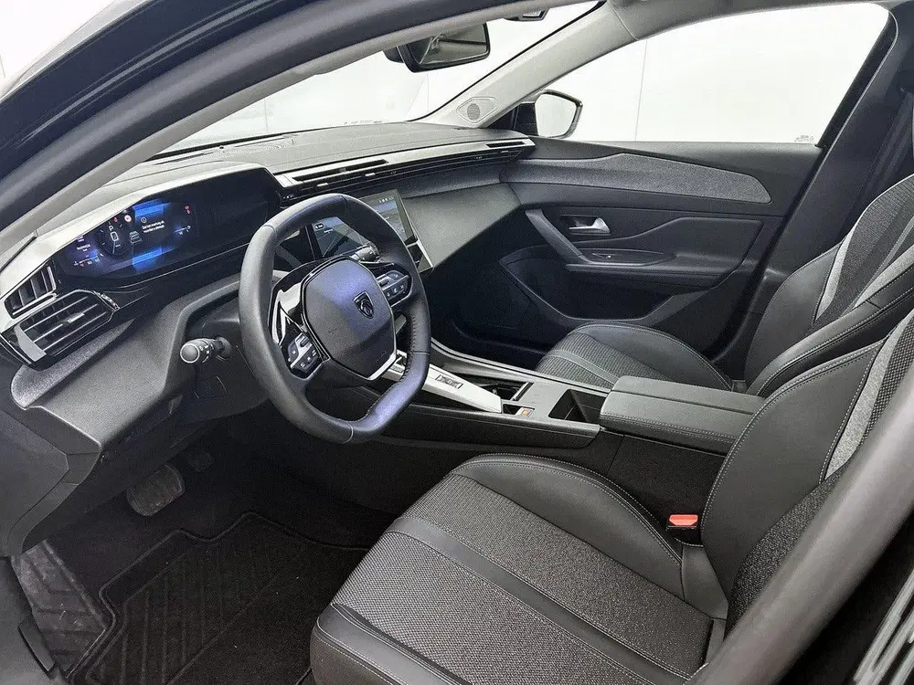 Peugeot 308 SW 1.2 Hybrid 145pk Allure Automaat uit 2025, foto 10