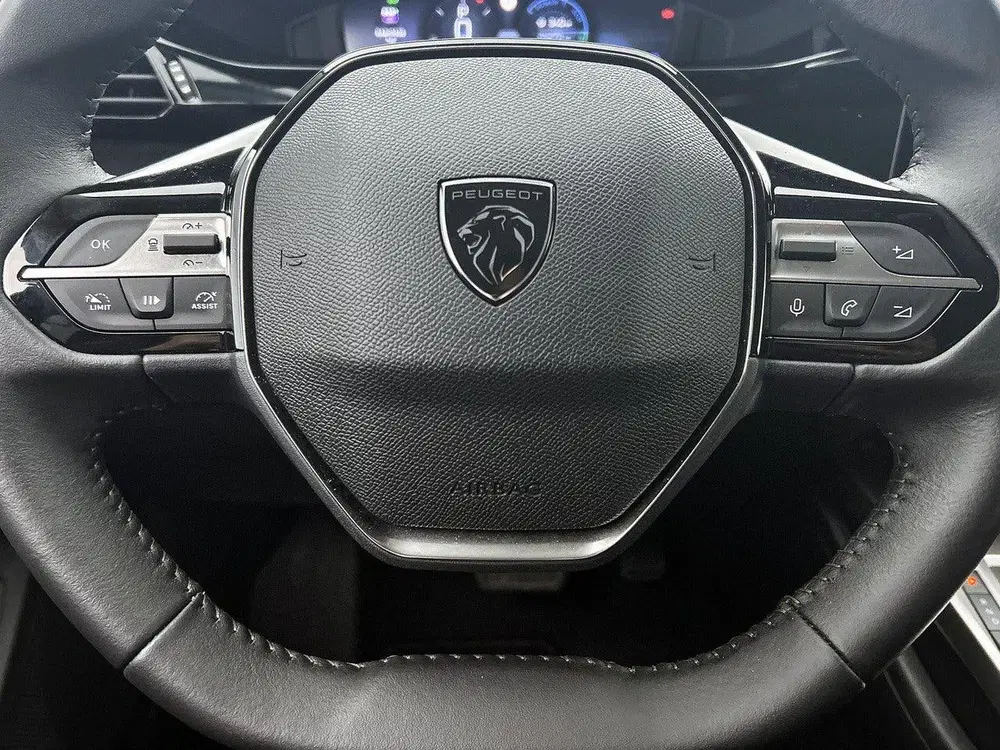 Peugeot 308 SW 1.2 Hybrid 145pk Allure Automaat uit 2025, foto 13