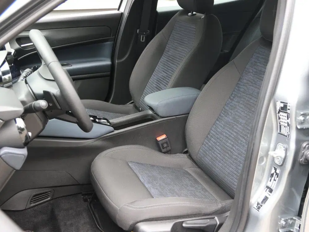Alfa Romeo Junior 1.2 Hybrid Ibrida 145pk Automaat uit 2025, foto 12