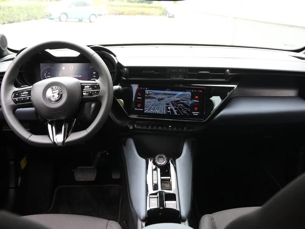 Alfa Romeo Junior 1.2 Hybrid Ibrida 145pk Automaat uit 2025, foto 13