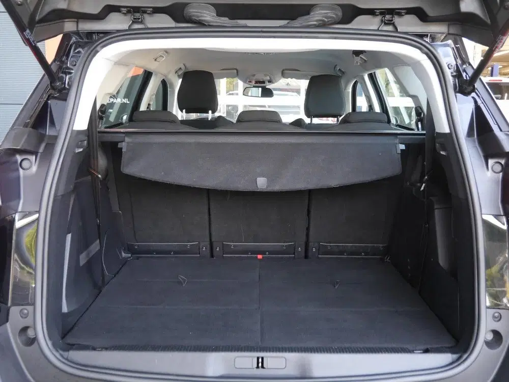Peugeot 5008 1.2 PureTech Active uit 2020, foto 11