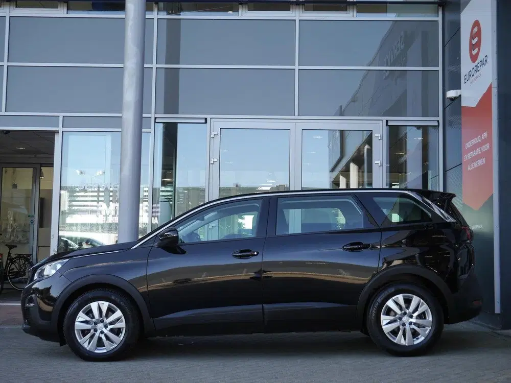 Peugeot 5008 1.2 PureTech Active uit 2020, foto 3