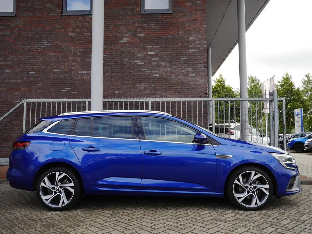 Renault Megane Mégane E-Tech Estate 1.6 Plug-In Hybrid 16 uit 2020, foto 2