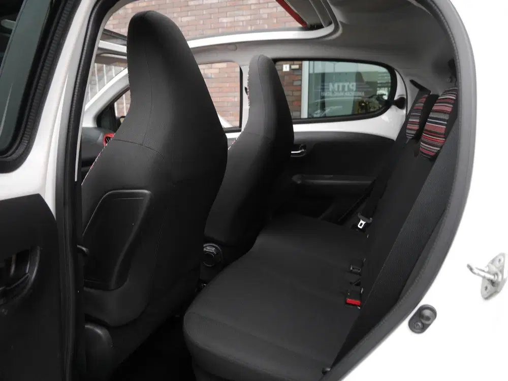 Citroën C1 1.0 VTi Airscape Shine uit 2020, foto 9