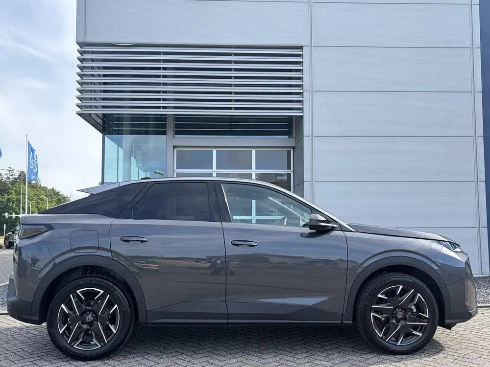 Peugeot 3008 1.2 Hybrid 145 Allure Stoelverwarming uit 2025, foto 5
