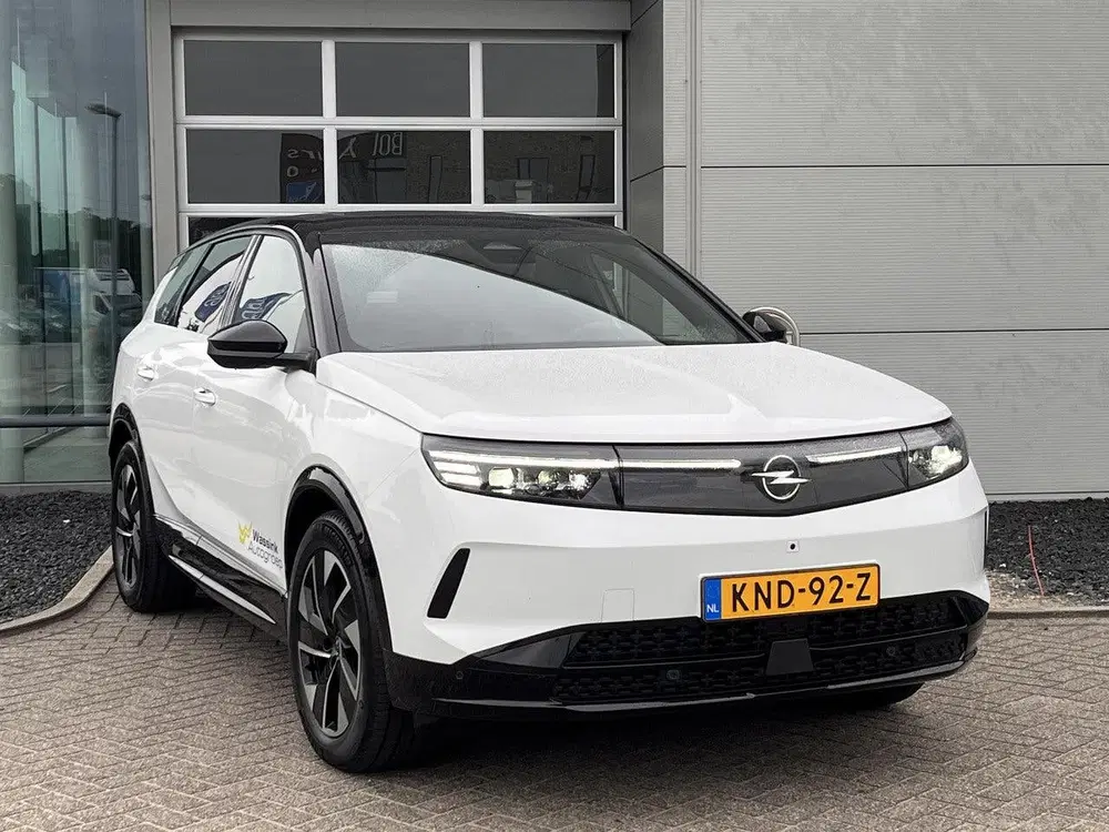 Opel Grandland Electric GS 73 kWh Stoel verwarming uit 2026, foto 2