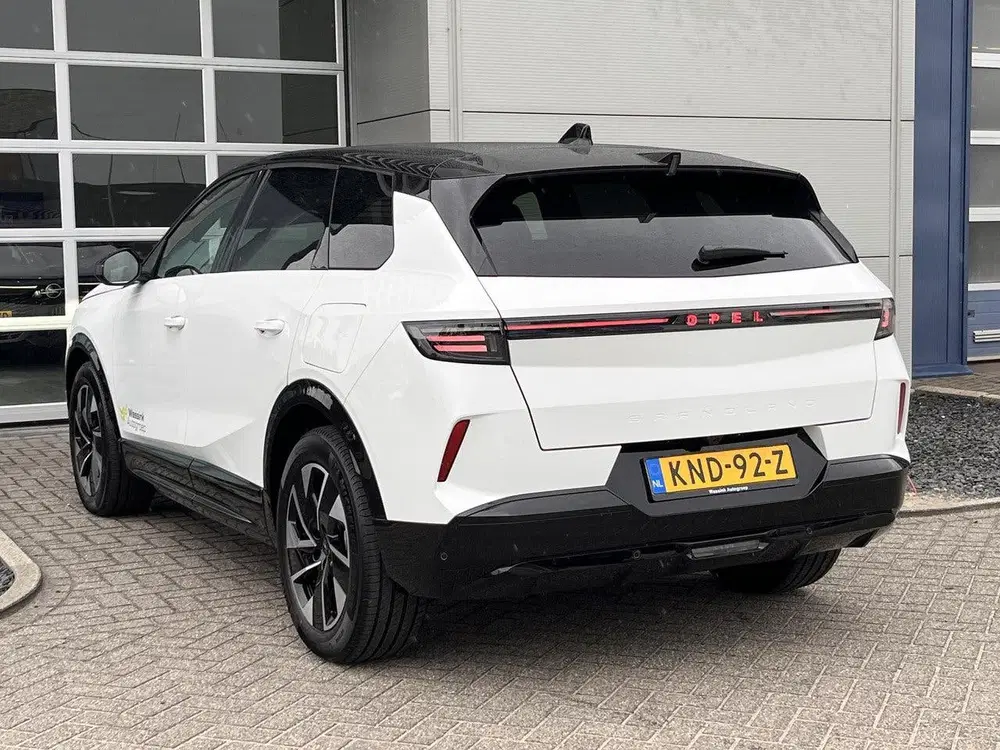 Opel Grandland Electric GS 73 kWh Stoel verwarming uit 2026, foto 6