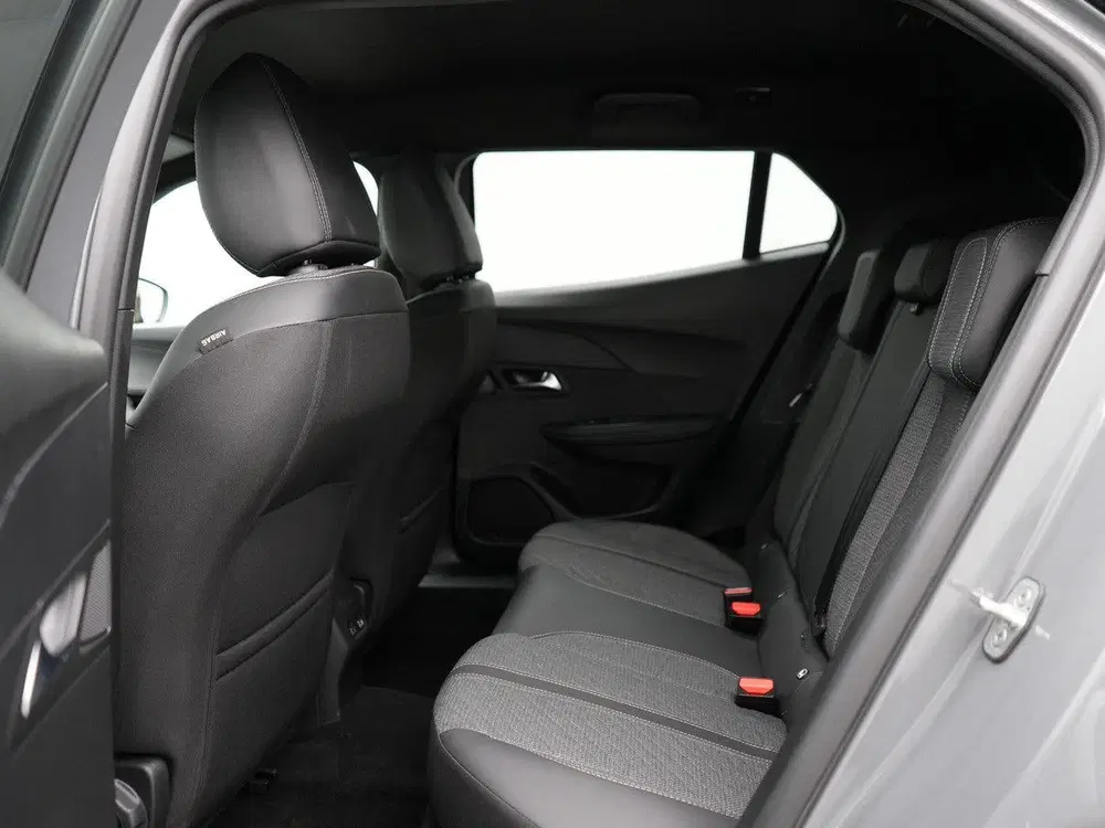 Peugeot 2008 1.2 PureTech 100 Allure (bj 2025) uit 2025, foto 10