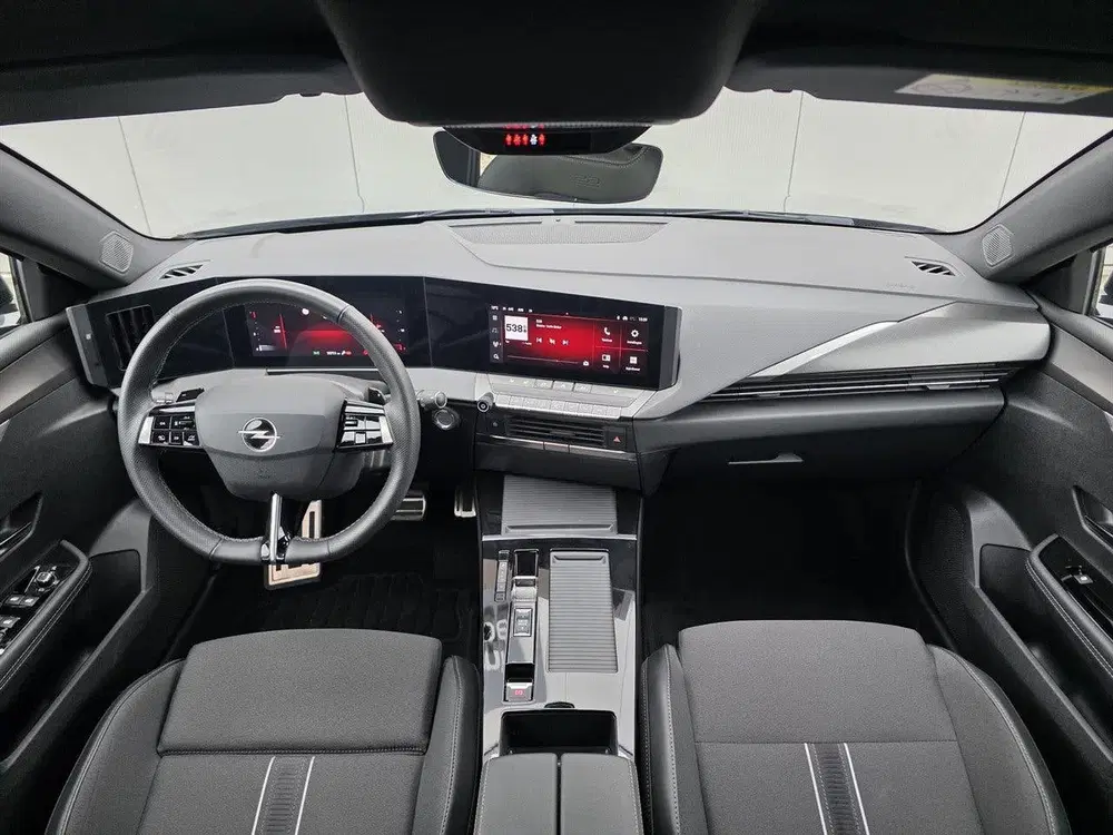 Opel Astra Sports Tourer 130pk Automaat GS I AGR Stoe uit 2024, foto 10