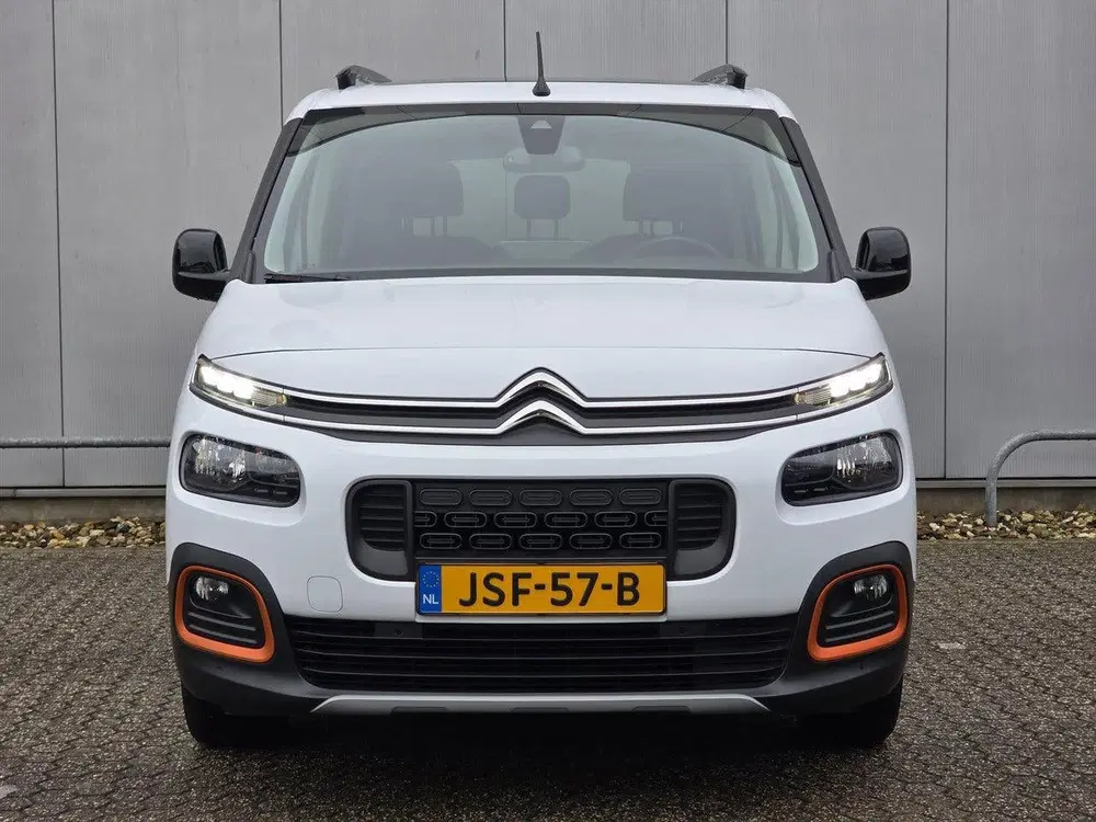 Citroën Berlingo XTR 130pk Shine Automaat I Panoramadak I S uit 2023, foto 2