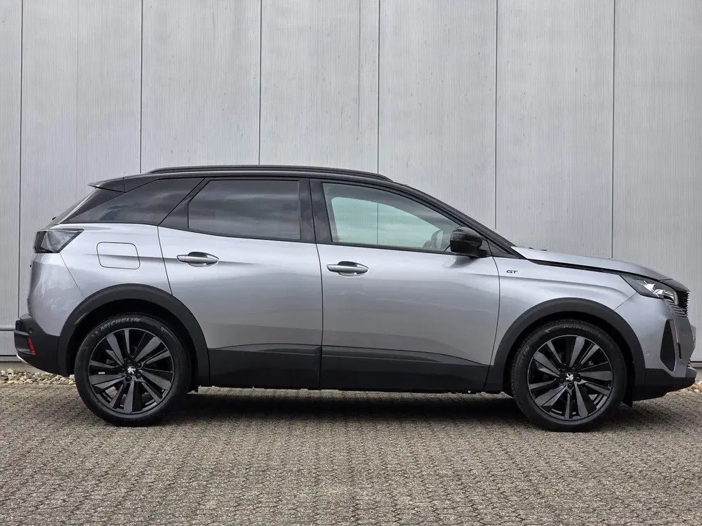 Peugeot 3008 130pk GT Automaat uit 2023, foto 4
