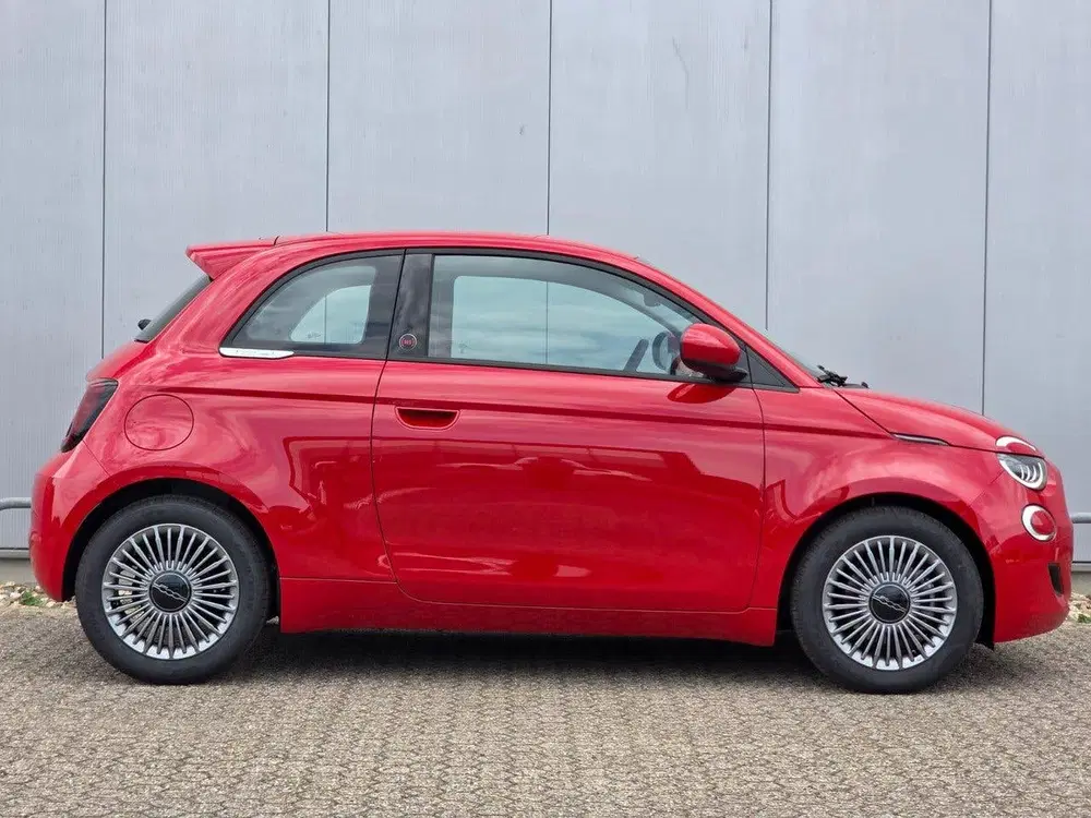 Fiat 500 Hybrid 65 pk Torino uit 2026, foto 4