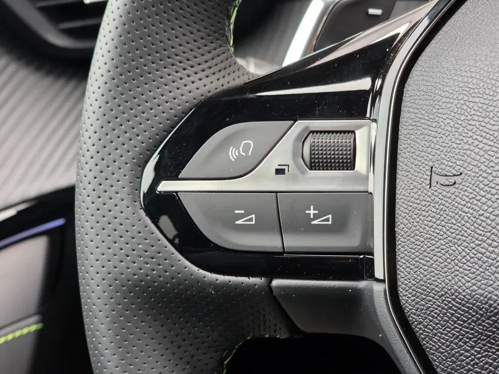 Peugeot 208 GT 110pk Hybrid Automaat uit 2026, foto 15