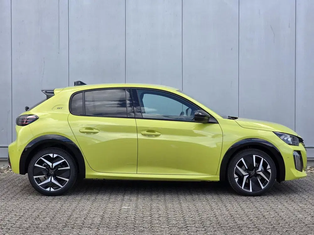 Peugeot 208 GT 110pk Hybrid Automaat uit 2026, foto 4