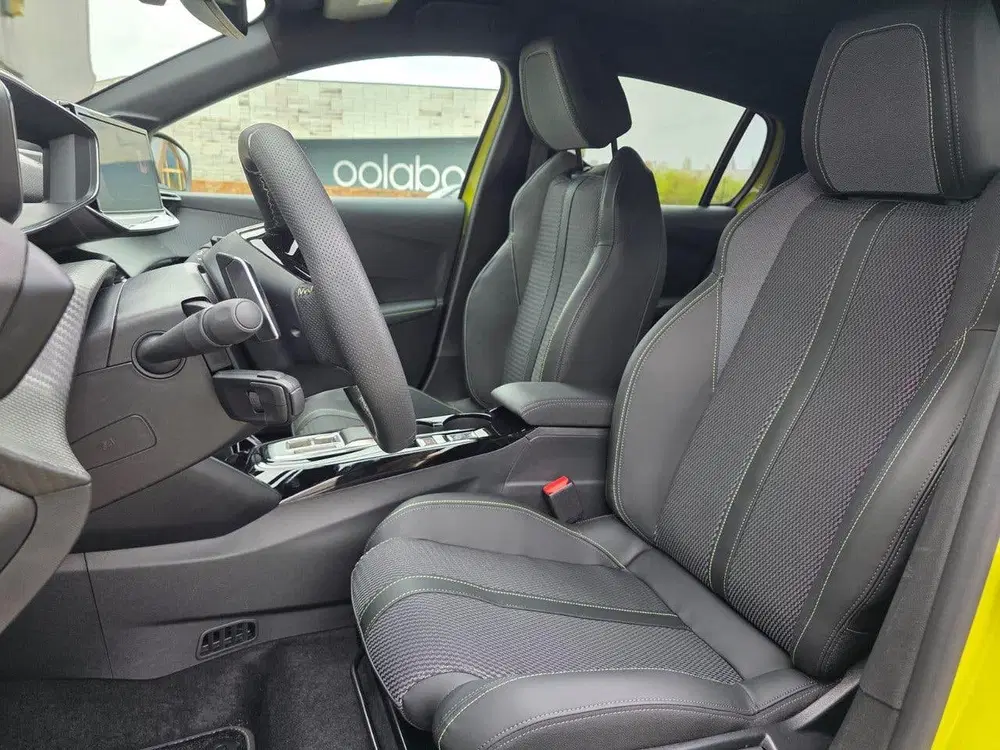 Peugeot 208 GT 110pk Hybrid Automaat uit 2026, foto 7