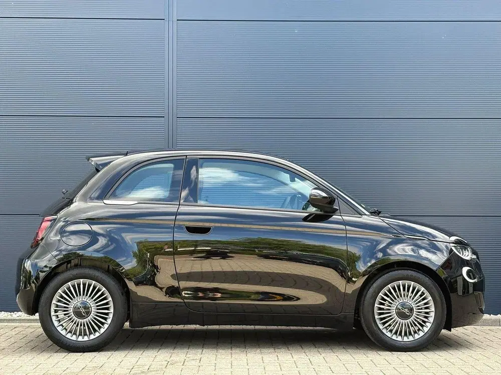 Fiat 500 1.0 Hybrid Torino Launch Edition uit 2026, foto 4