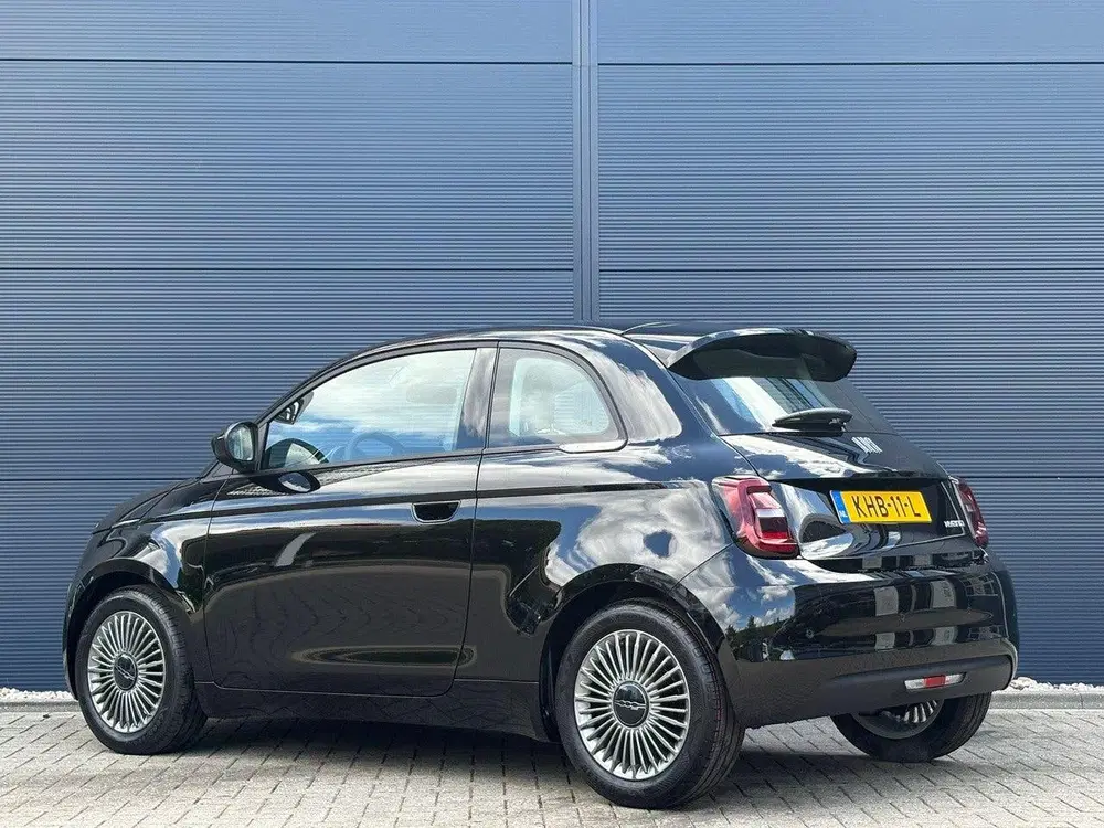Fiat 500 1.0 Hybrid Torino Launch Edition uit 2026, foto 7