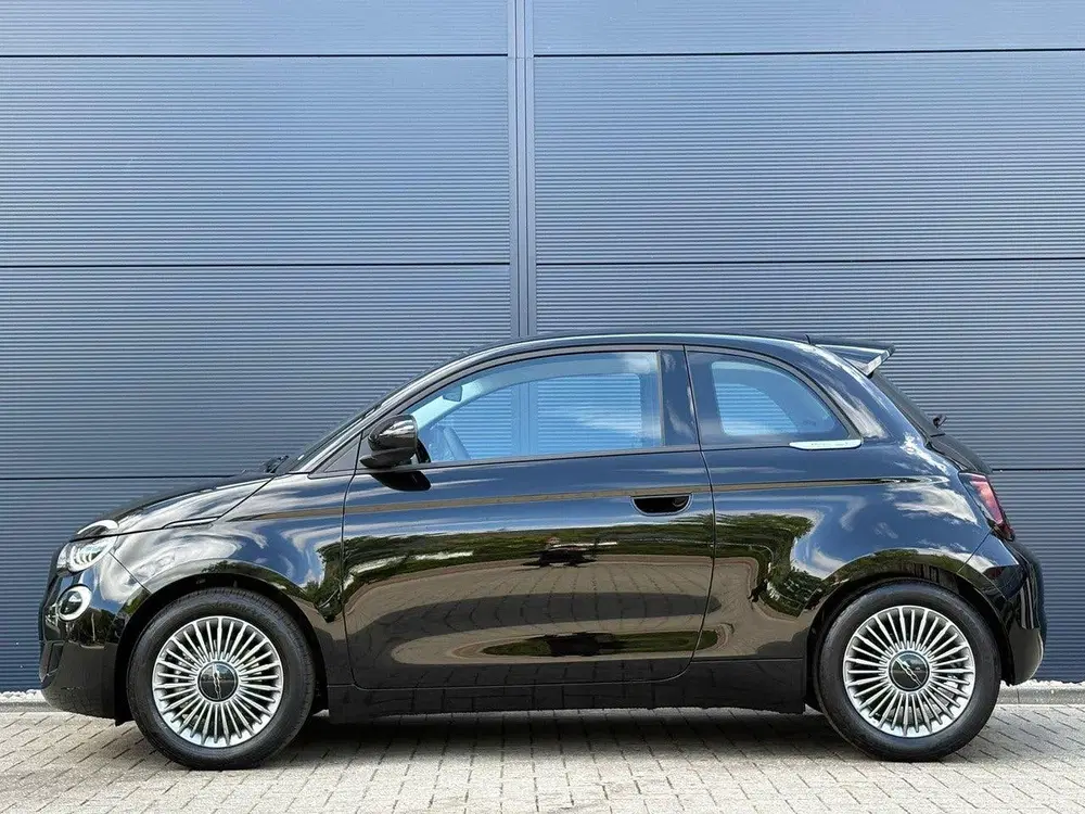 Fiat 500 1.0 Hybrid Torino Launch Edition uit 2026, foto 8
