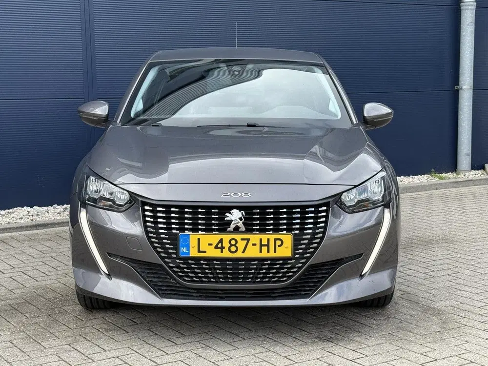 Peugeot 208 1.2 PureTech Active Pack uit 2021, foto 2