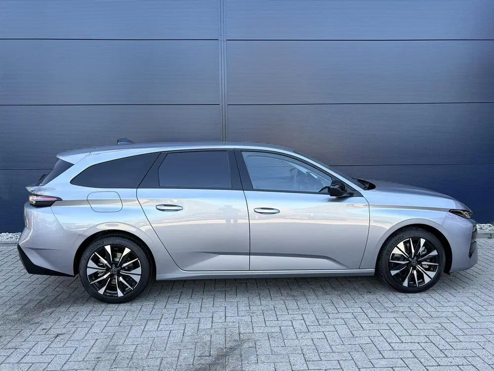 Peugeot 308 SW 1.6 Plug-in Hybrid 195 GT (bj 2026) uit 2026, foto 5