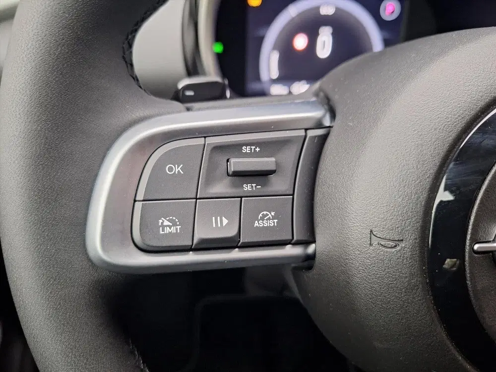 Fiat 600 1.2 Hybrid Turbo Charged 100pk Automaat Ur uit 2025, foto 13