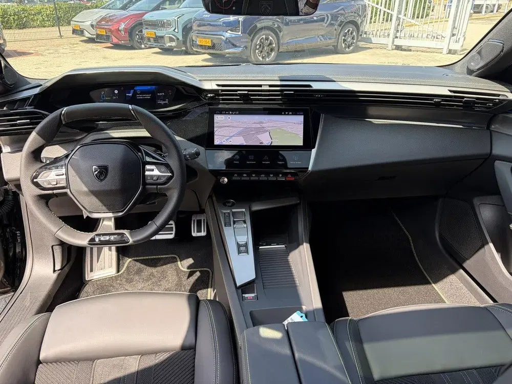 Peugeot 308 1.6 Plug-in Hybrid 195 GT 360° Vision & Dr uit 2026, foto 9