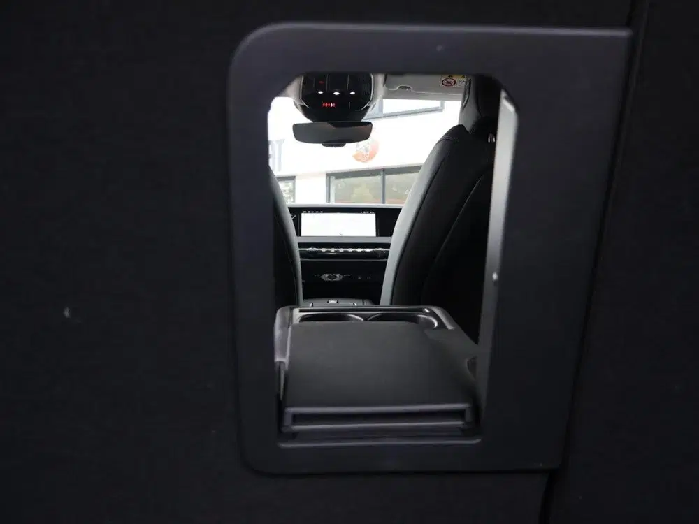 DS Automobiles N°4 DS N°4 E-Tense EV 58 uit 2025, foto 10