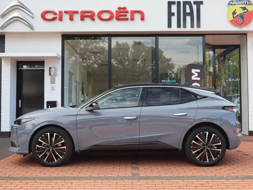 DS Automobiles N°4 DS N°4 E-Tense EV 58 uit 2025, foto 2