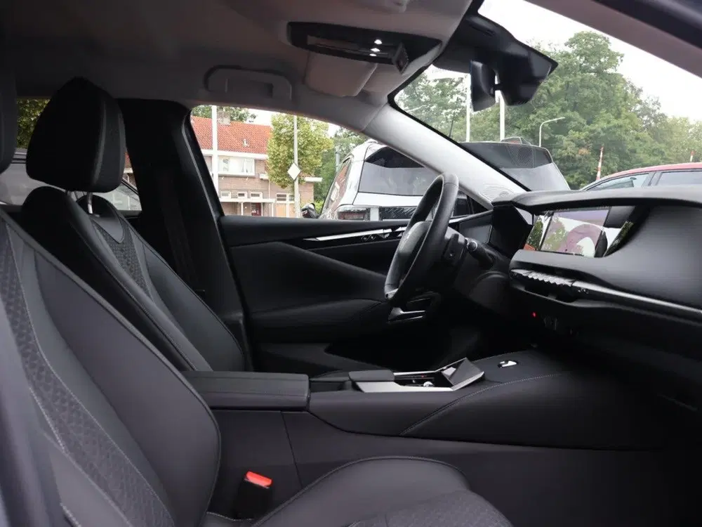 DS Automobiles N°4 DS N°4 E-Tense EV 58 uit 2025, foto 6