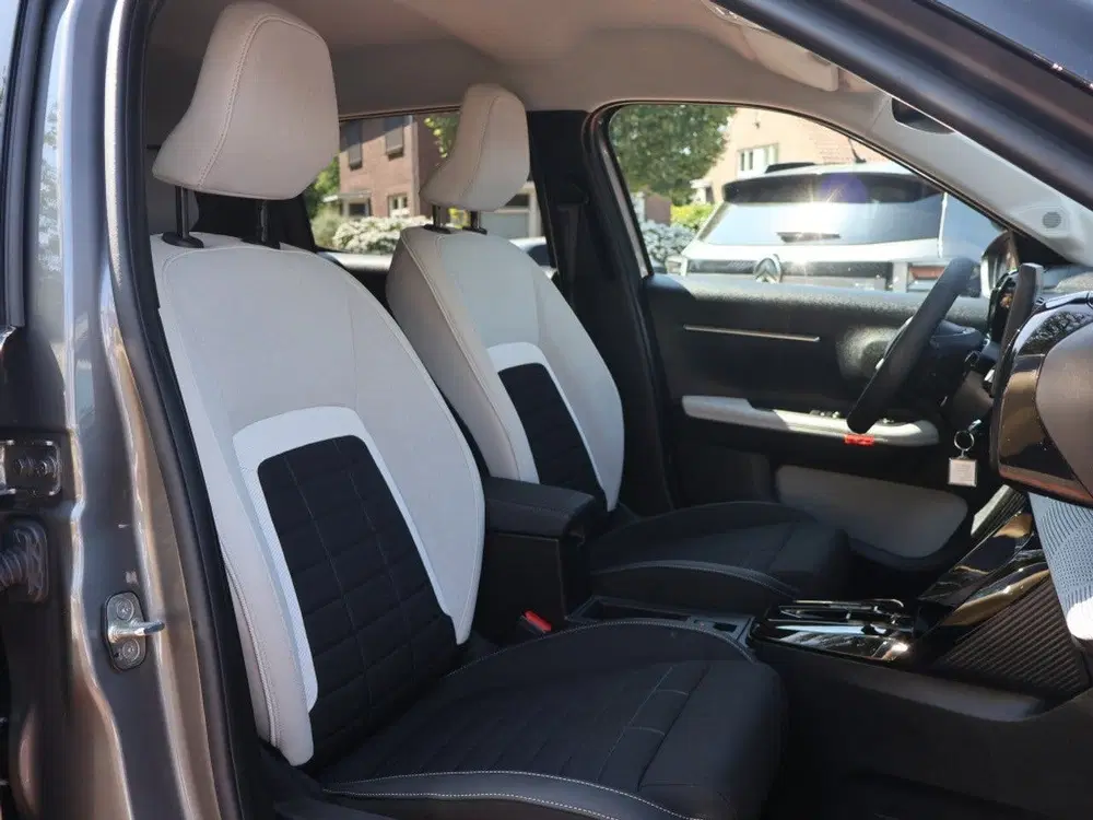 Citroën C3 ë-C3 EV 44kWh 113PK Comfort Range Automaat uit 2025, foto 7