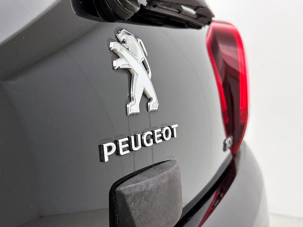Peugeot 108 72pk Roland Garros TOP uit 2019, foto 11