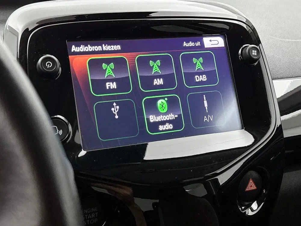 Peugeot 108 72pk Roland Garros TOP uit 2019, foto 7