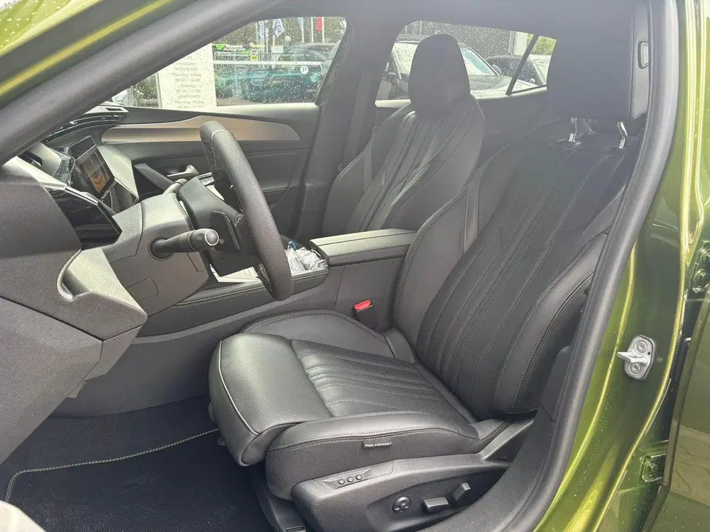 Peugeot 408 1.6 GT Exclusive Plug-In Hybrid 240 uit 2026, foto 13