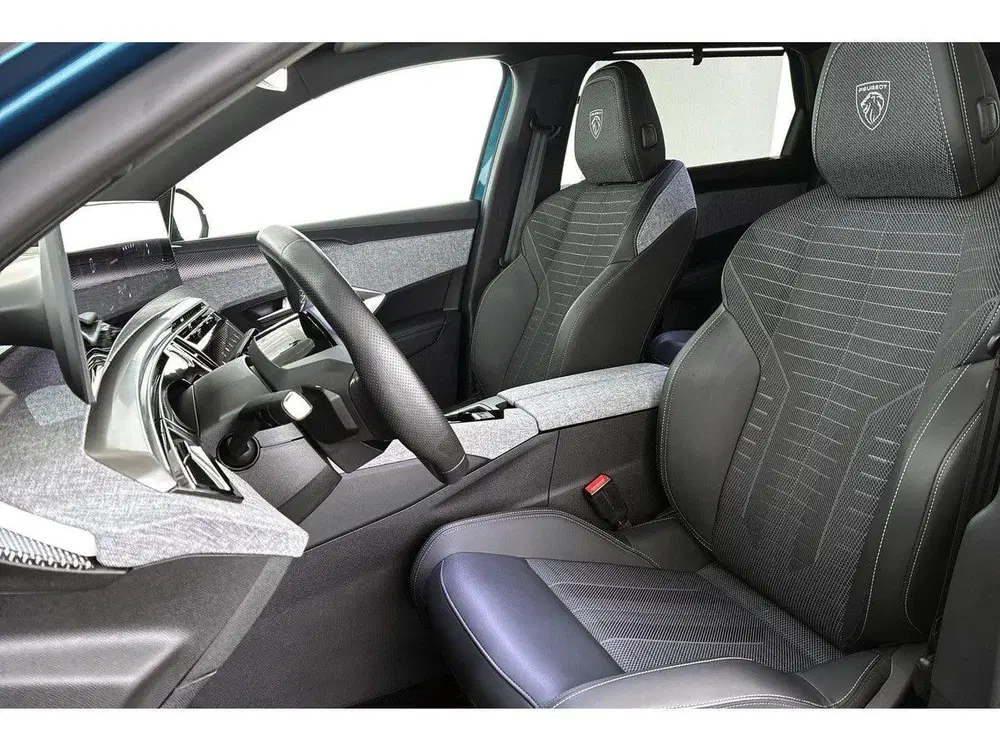 Peugeot 5008 1.2 Hybrid 145 GT 7p Stoelverwarming 360-C uit 2025, foto 6