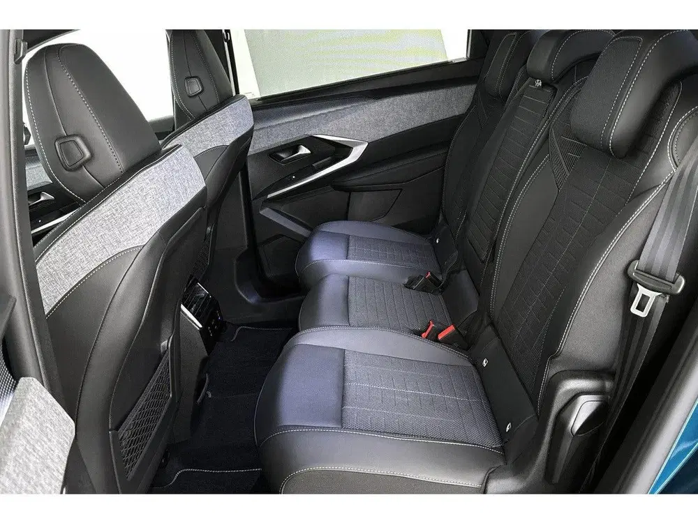 Peugeot 5008 1.2 Hybrid 145 GT 7p Stoelverwarming 360-C uit 2025, foto 8