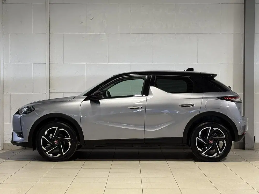 DS Automobiles DS 3 DS DS 3 Performance Line+ 1.2 Turbo 130pk uit 2023, foto 9