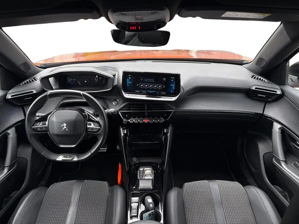 Peugeot 2008 GT EV 3-FASEN 50kWh 136pk uit 2023, foto 10