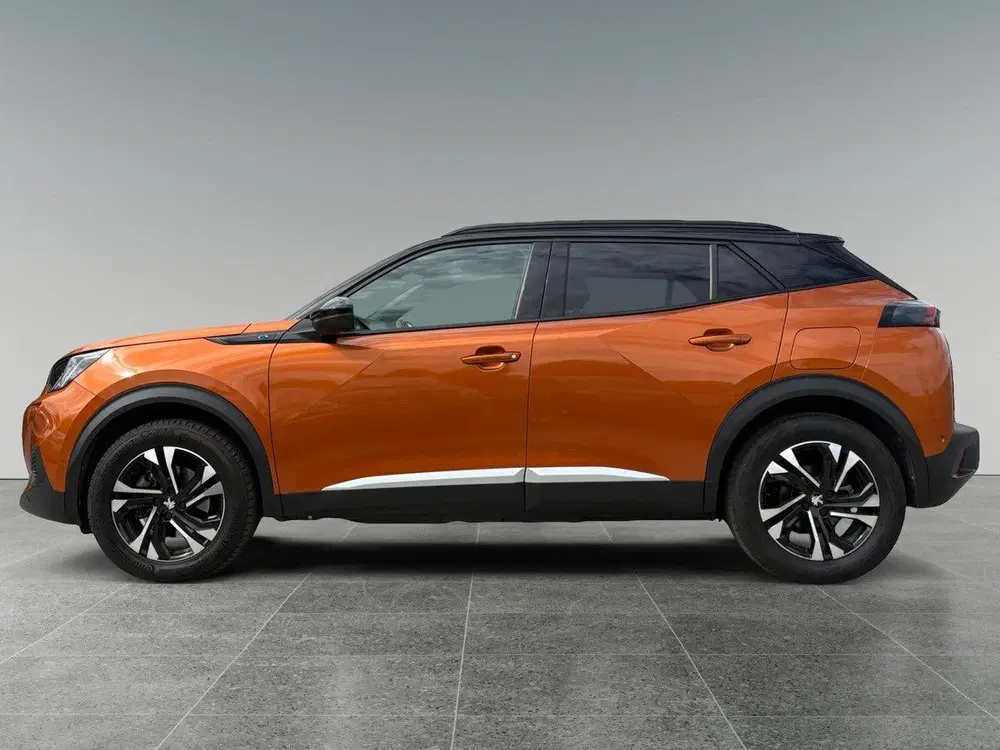 Peugeot 2008 GT EV 3-FASEN 50kWh 136pk uit 2023, foto 9