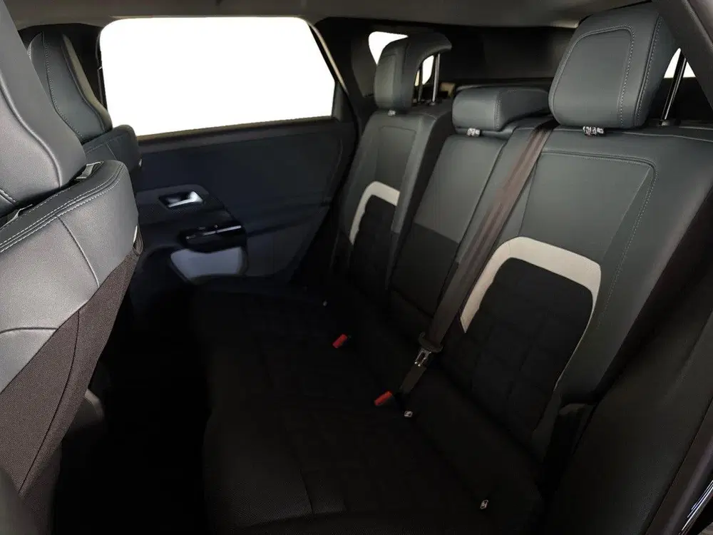 Citroën C5 Aircross Plus 1.2 Hybrid 145pk uit 2026, foto 11