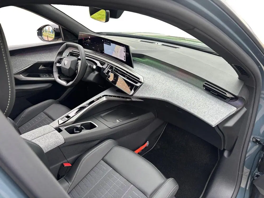 Peugeot 5008 GT EV 97kWh 230pk uit 2026, foto 13