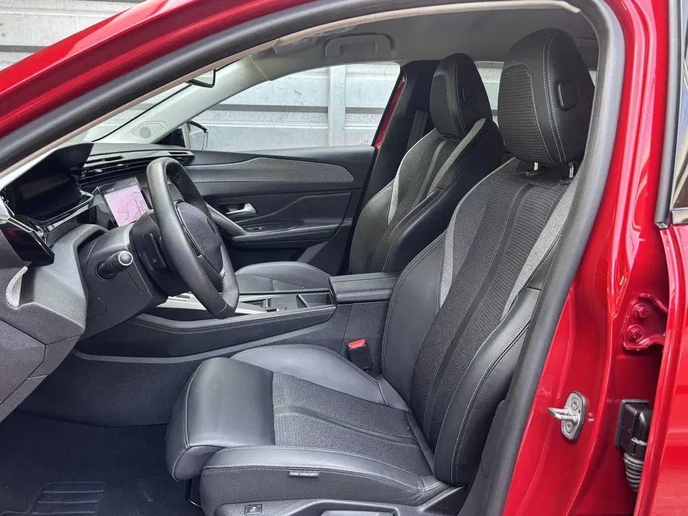 Peugeot 308 Allure Pack Business 1.2 Turbo 130pk EAT8 uit 2024, foto 11