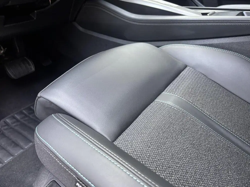 Peugeot 308 Allure Pack Business 1.2 Turbo 130pk EAT8 uit 2024, foto 15