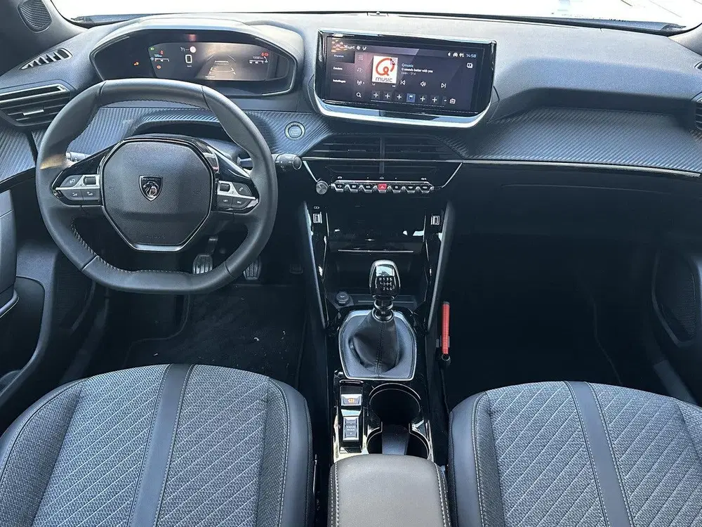 Peugeot 2008 Allure 1.2 Turbo 100pk uit 2024, foto 12